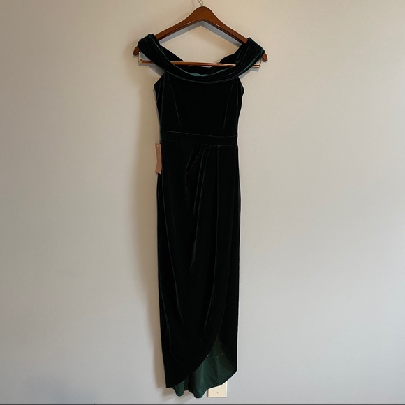 BHLDN Emerald Green Full Length Velvet Gown - Size 2 - Picture 2 of 12